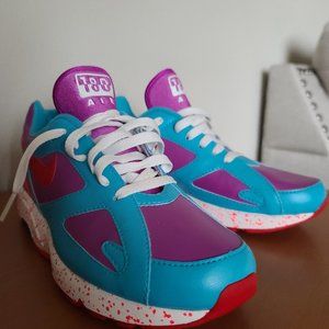 Nike Air180's "Lefty, Righty" Women's Size 7 U.S